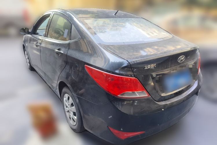 Used Hyundai Verna (older generation) 2014 1.4L Manual Fashion GS Model Rear Left 45 Deg