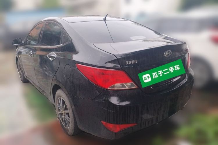 Used Hyundai Verna (older generation) 2014 1.4L Manual Fashion GS Model Rear Left 45 Deg