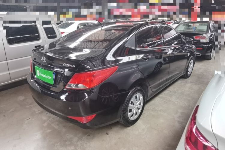 Used Hyundai Verna (older generation) 2014 1.4L Manual Smart GLS Trim Rear Right 45 Deg