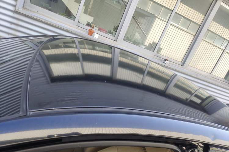 Used Hyundai Verna (older generation) 2014 1.4L Manual Smart GLS Trim Roof