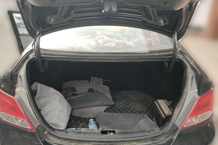 Used Hyundai Verna (older generation) 2014 1.4L Manual Fashion GS Model Trunk