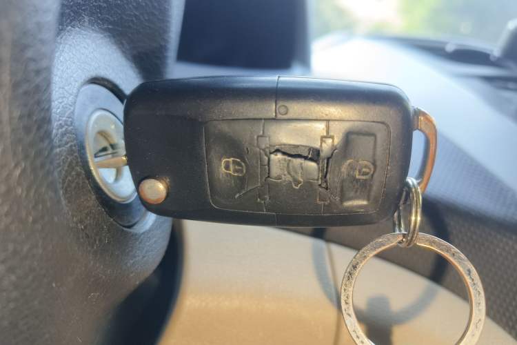 Used Hyundai Verna (older generation) 2014 1.4L Manual Fashion GS Model Vehicle Key