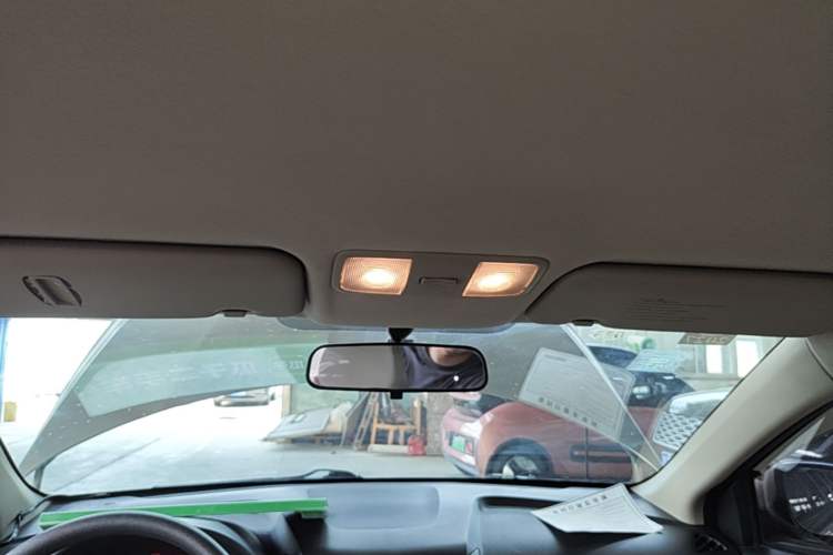 Used Hyundai Verna (older generation) 2014 1.4L Automatic Smart GLS Headliner