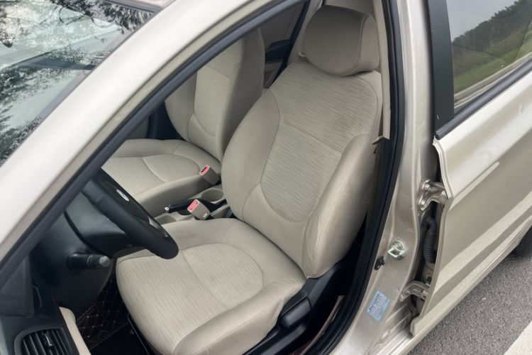 Used Hyundai Verna (older generation) 2014 1.4L Automatic Smart GLS Left Front Seat