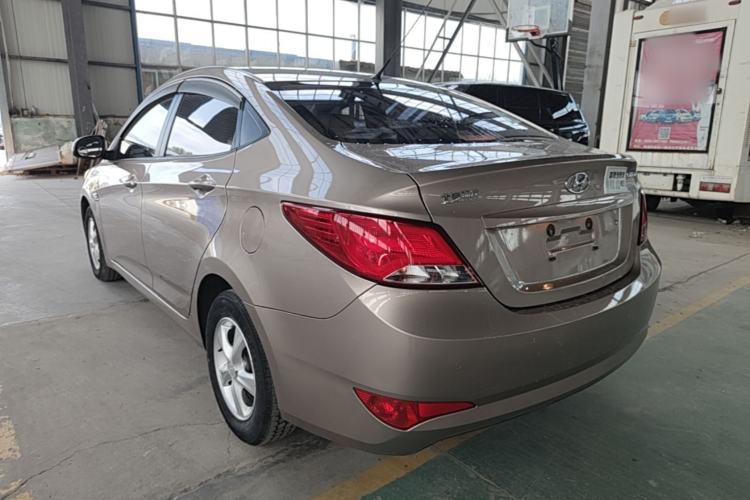 Used Hyundai Verna (older generation) 2014 1.4L Automatic Smart GLS Rear Left 45 Deg