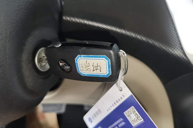 Used Hyundai Verna (older generation) 2014 1.4L Automatic Smart GLS Vehicle Key