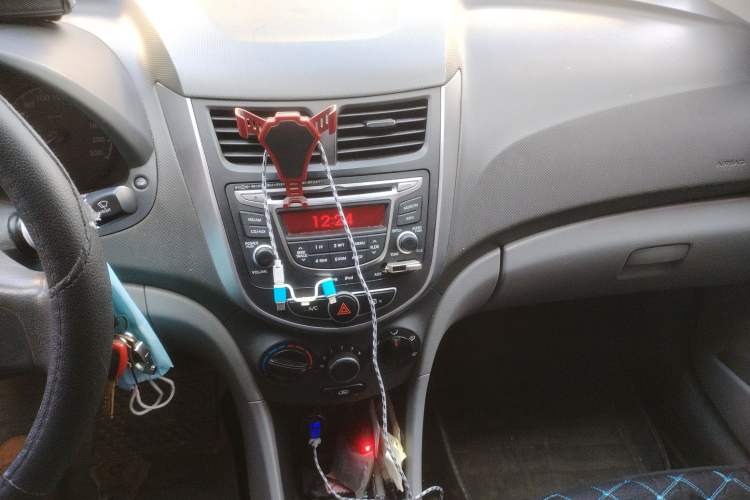 Used Hyundai Verna (older generation) 2014 1.4L Automatic Smart GLS Audio And AC Panel