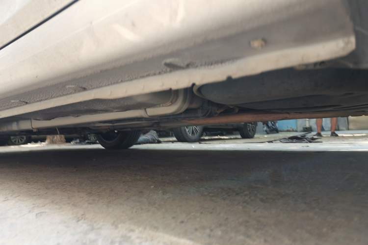Used Hyundai Verna (older generation) 2014 1.4L Manual Smart GLS Trim Chassis Rear Left