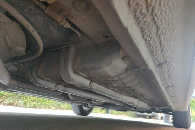 Used Hyundai Verna (older generation) 2014 1.4L Manual Smart GLS Trim Chassis Rear Right