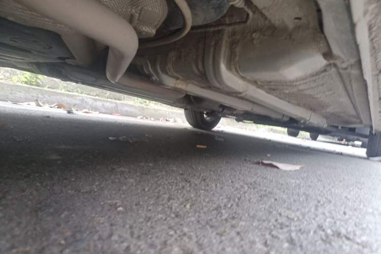 Used Hyundai Verna (older generation) 2014 1.4L Manual Smart GLS Trim Chassis Rear Right