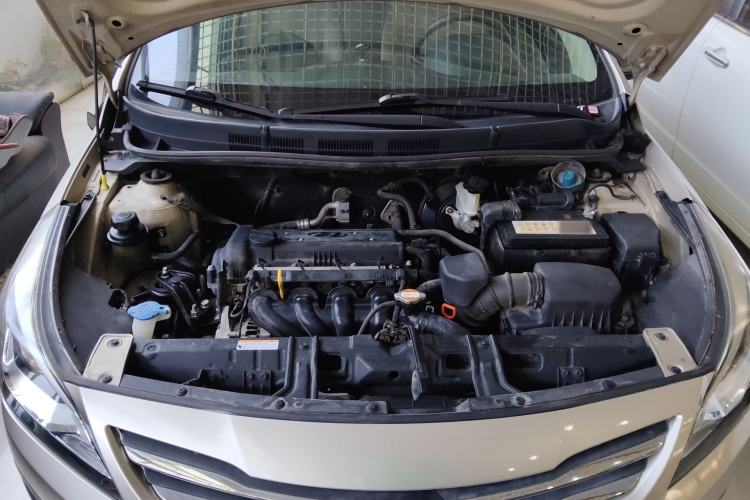 Used Hyundai Verna (older generation) 2014 1.4L Automatic Fashion GS Model Engine Bay