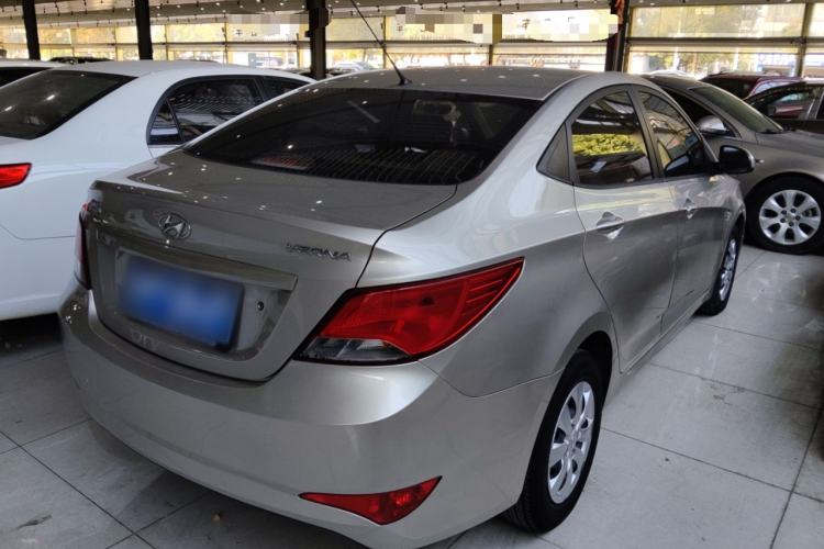 Used Hyundai Verna (older generation) 2014 1.4L Automatic Fashion GS Model Exterior 5