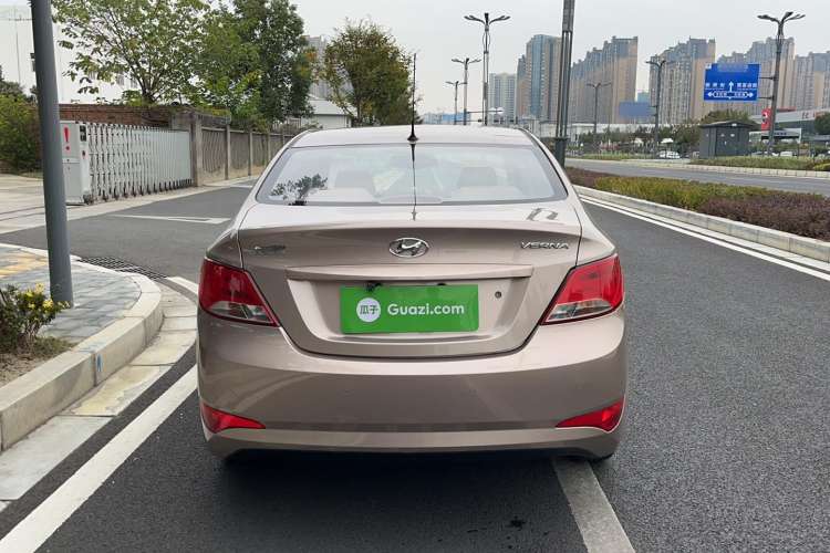 Used Hyundai Verna (older generation) 2014 1.4L Manual Smart GLS Trim Exterior 5