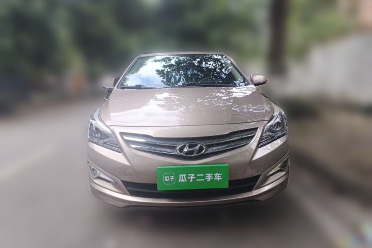 Used Hyundai Verna (older generation) 2014 1.4L Manual Smart GLS Trim Front