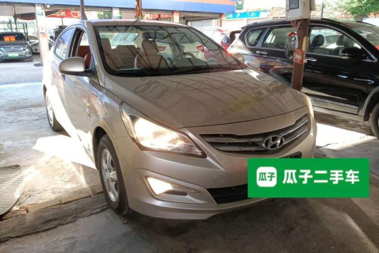 Used Hyundai Verna (older generation) 2014 1.4L Automatic Smart GLS Front Right 45 Deg