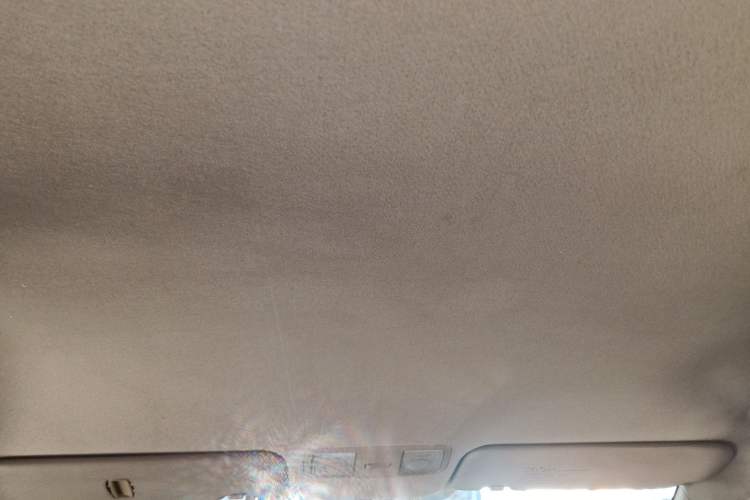 Used Hyundai Verna (older generation) 2014 1.4L Automatic Smart GLS Headliner