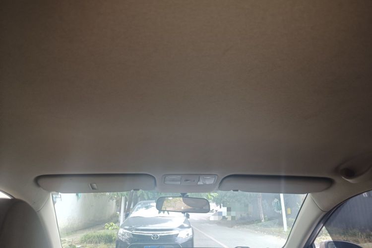 Used Hyundai Verna (older generation) 2014 1.4L Manual Smart GLS Trim Headliner