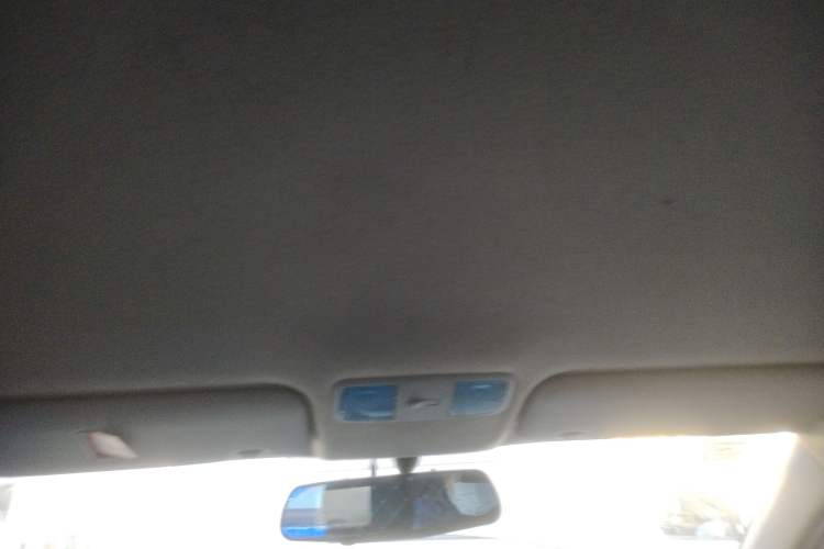 Used Hyundai Verna (older generation) 2014 1.4L Automatic Smart GLS Headliner