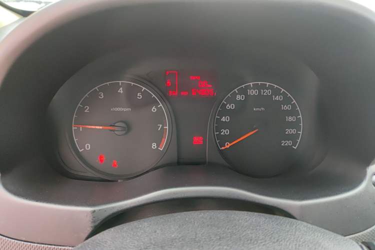 Used Hyundai Verna (older generation) 2014 1.4L Manual Smart GLS Trim Instrument Cluster