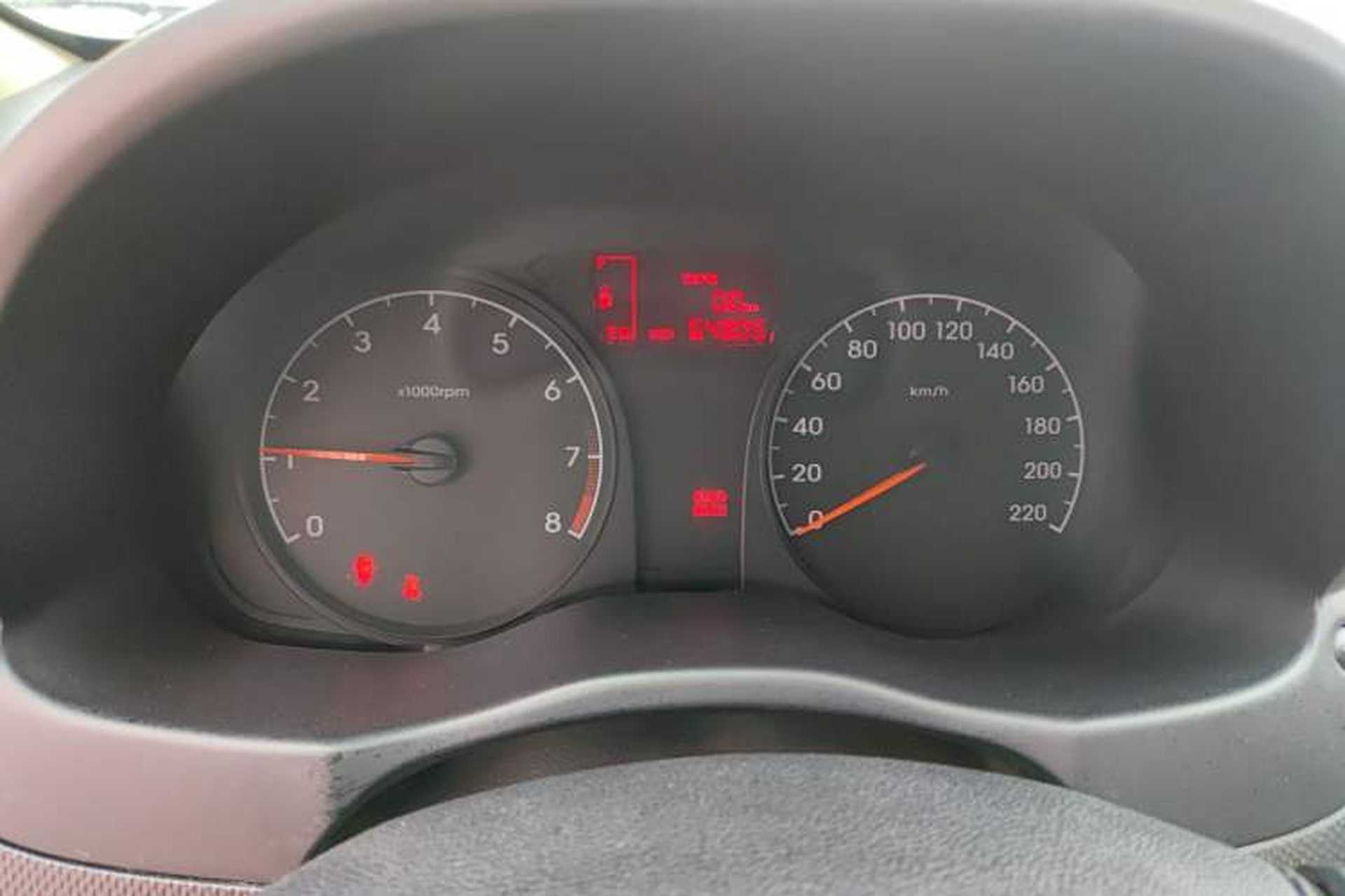 Used Hyundai Verna (older generation) 2014 1.4L Manual Smart GLS Trim Instrument Cluster