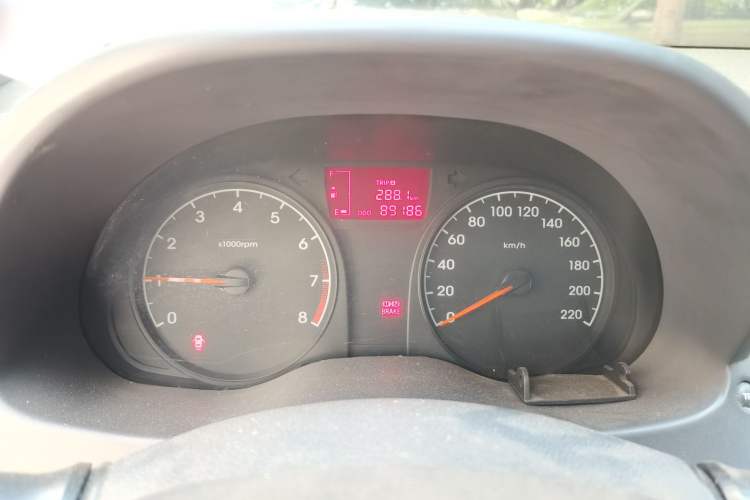 Used Hyundai Verna (older generation) 2014 1.4L Manual Smart GLS Trim Instrument Cluster