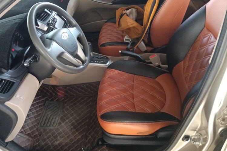 Used Hyundai Verna (older generation) 2014 1.4L Automatic Smart GLS Left Front Seat