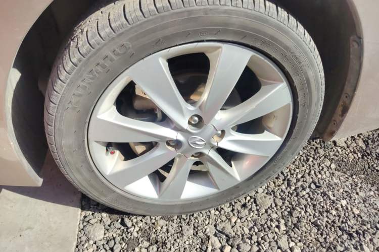 Used Hyundai Verna (older generation) 2014 1.4L Manual Top-Tier Model TOP Left Front Wheel Hub