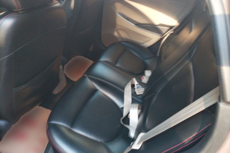 Used Hyundai Verna (older generation) 2014 1.4L Automatic Smart GLS Left Rear Seat