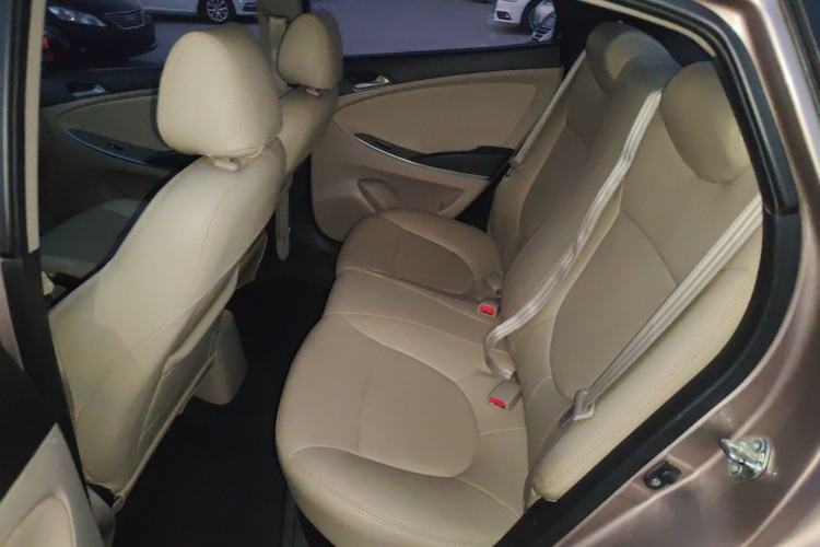 Used Hyundai Verna (older generation) 2014 1.4L Manual Smart GLS Trim Left Rear Seat