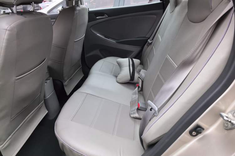 Used Hyundai Verna (older generation) 2014 1.4L Automatic Smart GLS Left Rear Seat