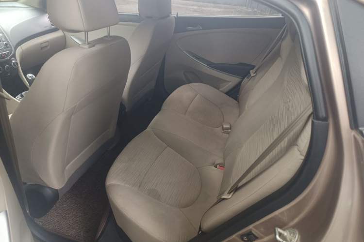 Used Hyundai Verna (older generation) 2014 1.4L Manual Smart GLS Trim Left Rear Seat