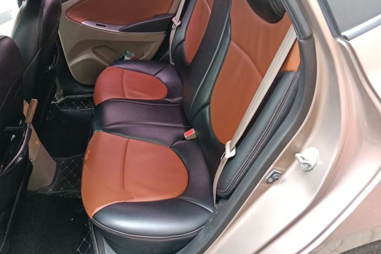 Used Hyundai Verna (older generation) 2014 1.4L Manual Smart GLS Trim Left Rear Seat
