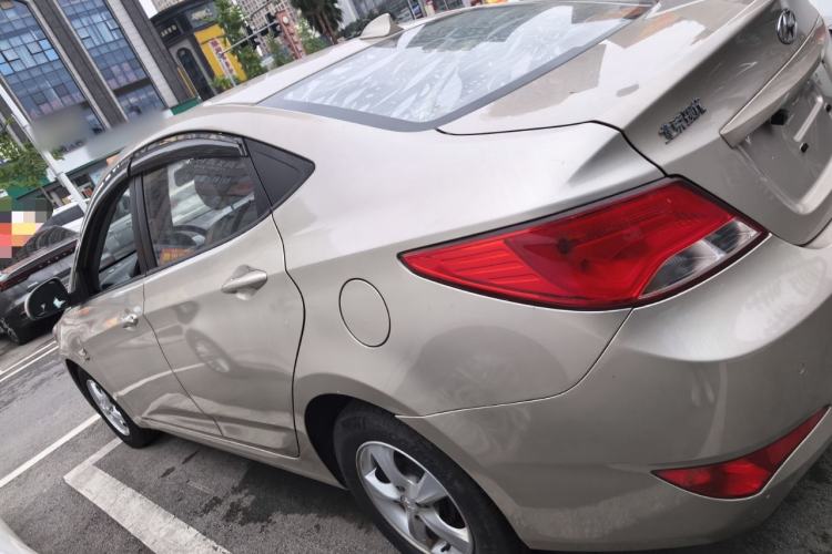 Used Hyundai Verna (older generation) 2014 1.4L Automatic Smart GLS Left Side