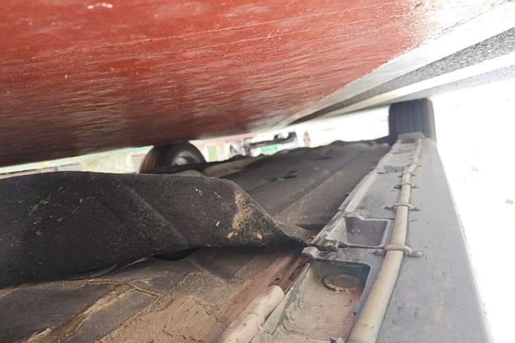 Used Hyundai Verna (older generation) 2014 1.4L Automatic Smart GLS Left Side Sill