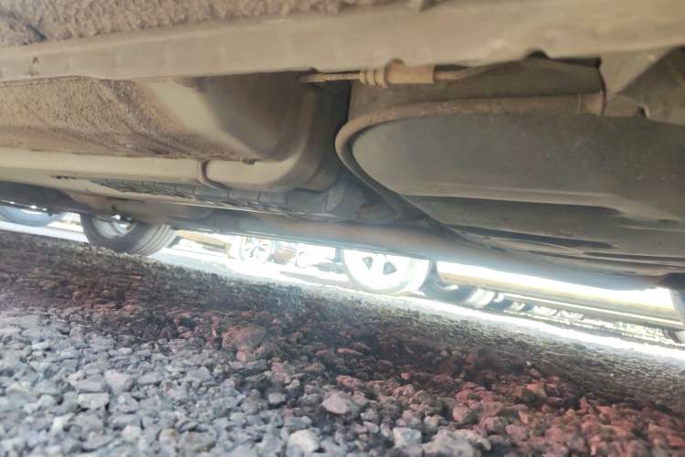 Used Hyundai Verna (older generation) 2014 1.4L Manual Top-Tier Model TOP Left Side Sill