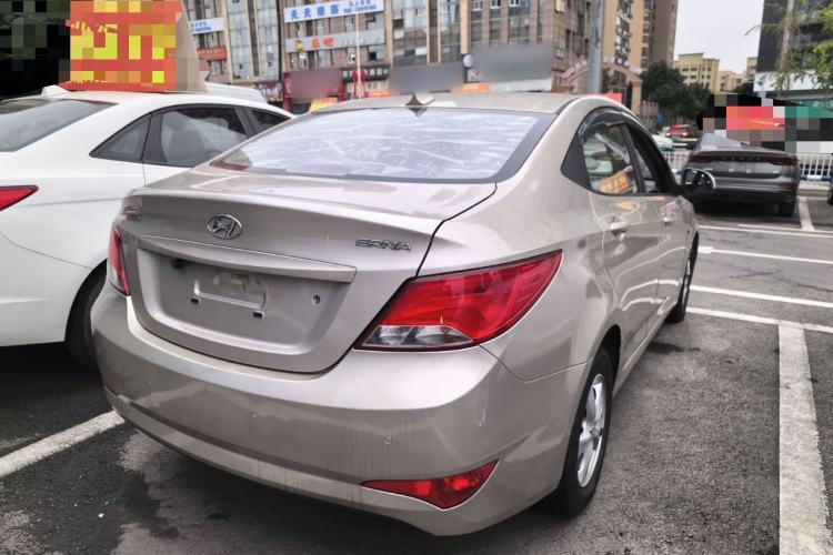 Used Hyundai Verna (older generation) 2014 1.4L Automatic Smart GLS Rear Right 45 Deg