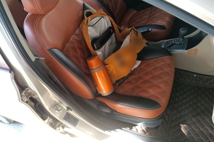 Used Hyundai Verna (older generation) 2014 1.4L Automatic Smart GLS Right Front Seat