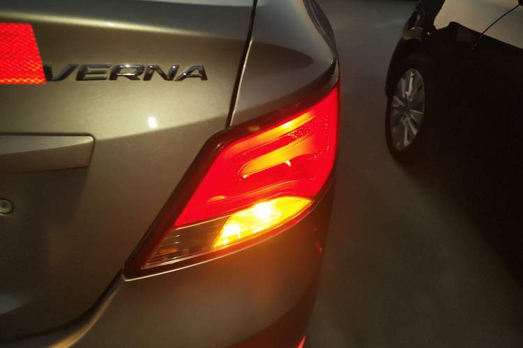 Used Hyundai Verna (older generation) 2014 1.4L Manual Smart GLS Trim Right Rear Taillight