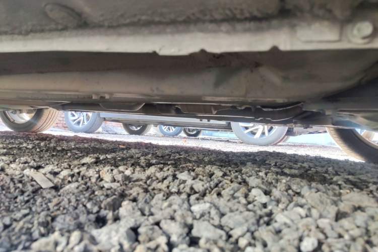 Used Hyundai Verna (older generation) 2014 1.4L Manual Top-Tier Model TOP Right Side Sill