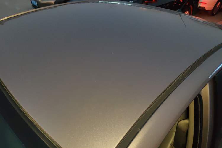 Used Hyundai Verna (older generation) 2014 1.4L Manual Smart GLS Trim Roof