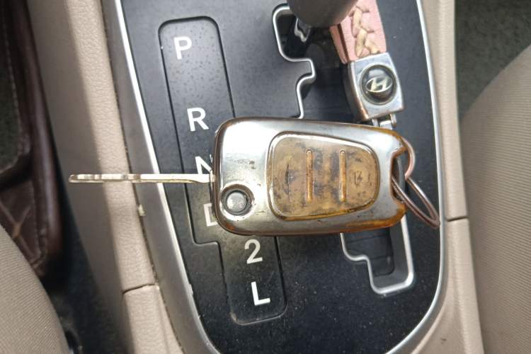 Used Hyundai Verna (older generation) 2014 1.4L Automatic Smart GLS Vehicle Key