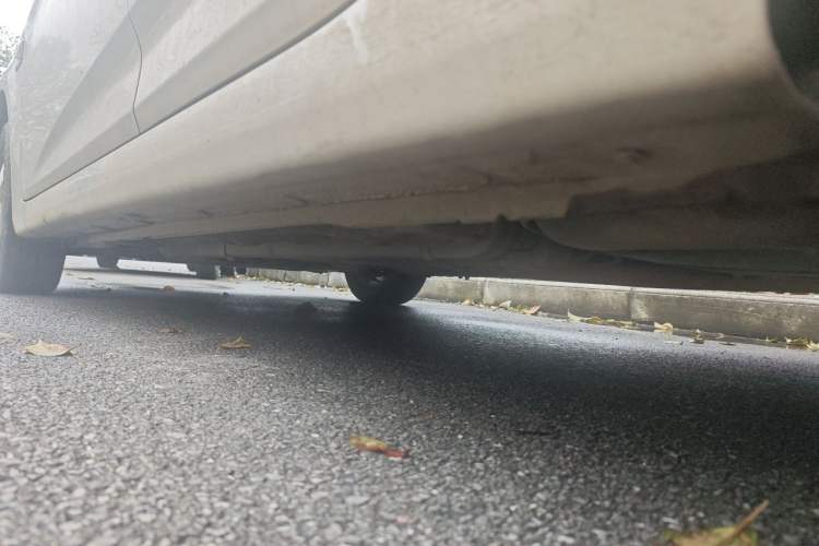 Used Hyundai Verna (older generation) 2014 1.4L Automatic Smart GLS Chassis Rear Left
