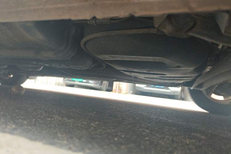 Used Hyundai Verna (older generation) 2014 1.4L Automatic Smart GLS Chassis Rear Left
