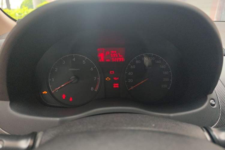 Used Hyundai Verna (older generation) 2014 1.4L Automatic Smart GLS Instrument Cluster