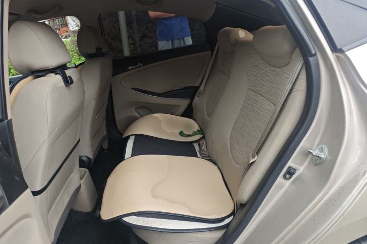 Used Hyundai Verna (older generation) 2014 1.4L Automatic Smart GLS Left Rear Seat
