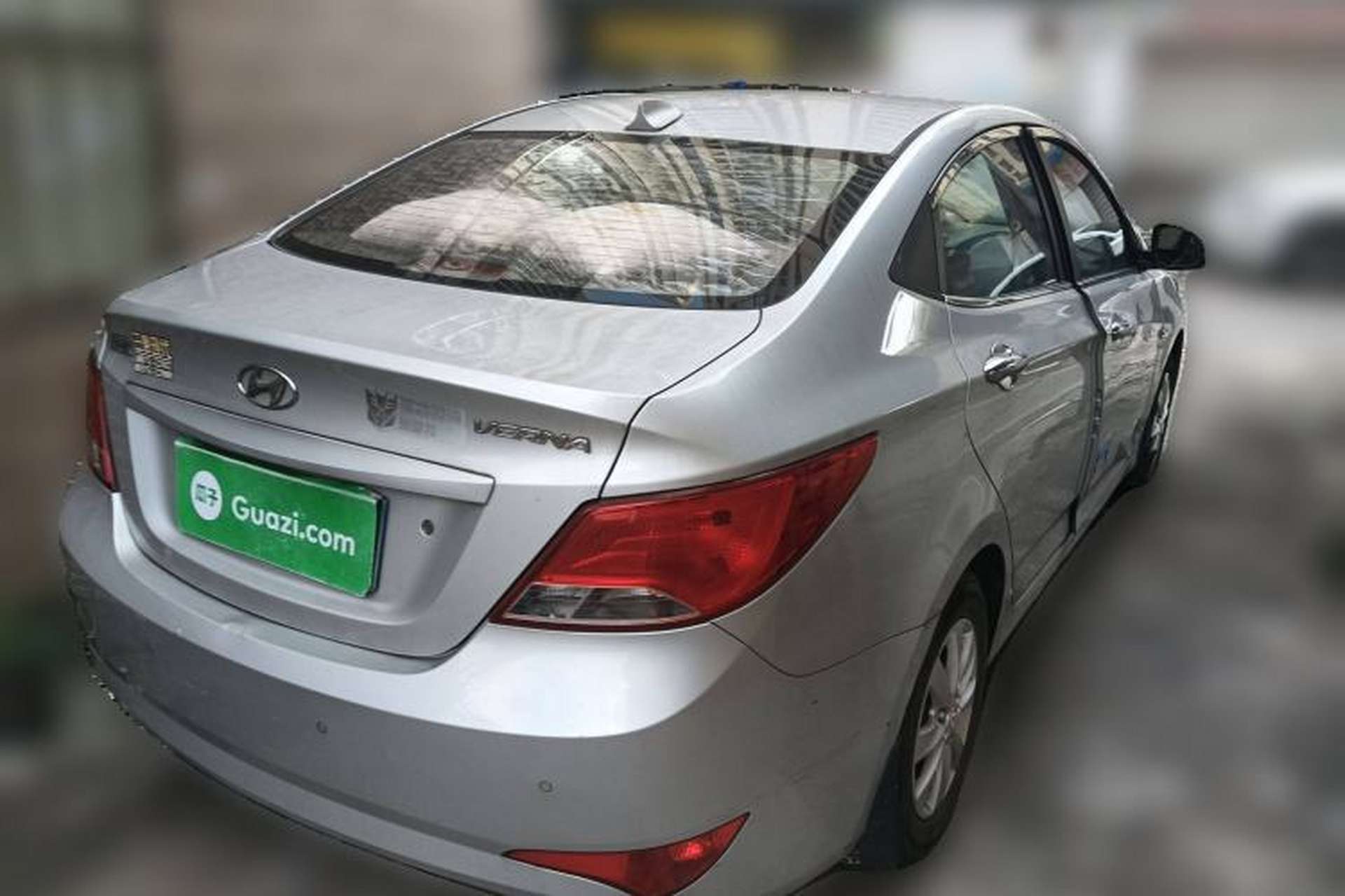 Used Hyundai Verna (older generation) 2014 1.4L Manual Smart GLS Trim Rear Right 45 Deg