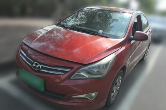 Hyundai Verna (older generation) 2014 1.4L Manual Smart GLS Trim d’occasion