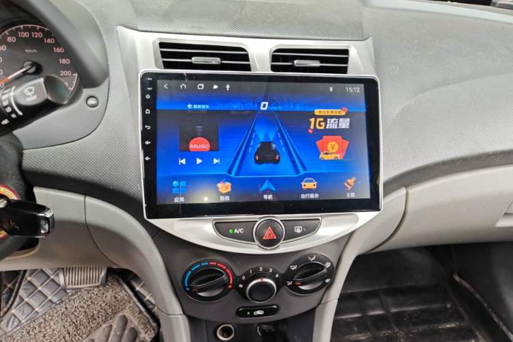 Used Hyundai Verna (older generation) 2014 1.4L Automatic Smart GLS Audio And AC Panel