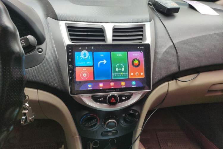 Used Hyundai Verna (older generation) 2014 1.4L Manual Smart GLS Trim Audio And AC Panel
