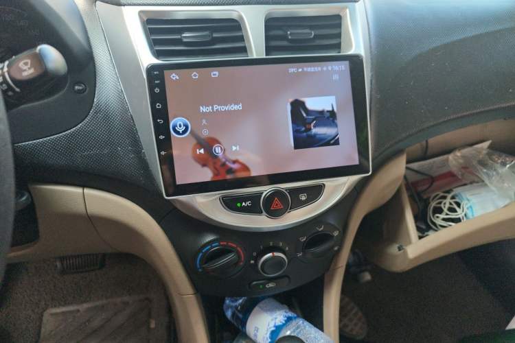 Used Hyundai Verna (older generation) 2014 1.4L Automatic Smart GLS Audio And AC Panel
